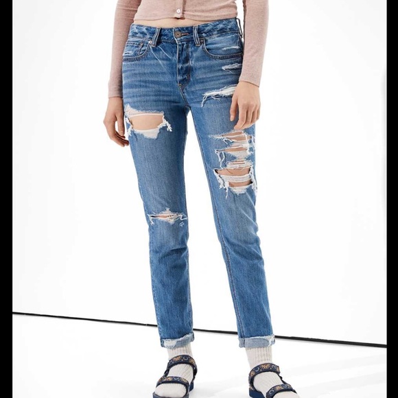 American Eagle Outfitters Denim - American Eagle Ripped Tom Girl Jeans distressed ripped size 6